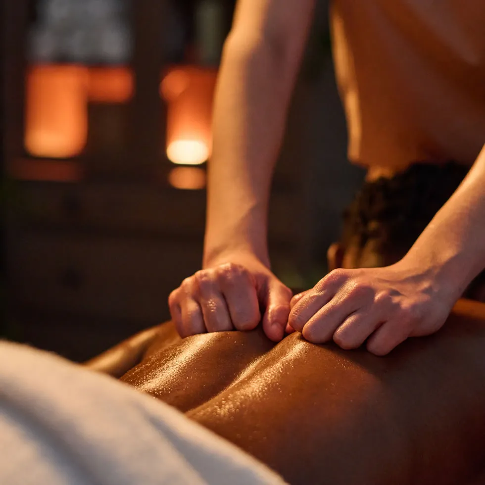 deep-back-massage